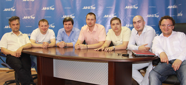 Александр Люстик в роли преподавателя All in Top