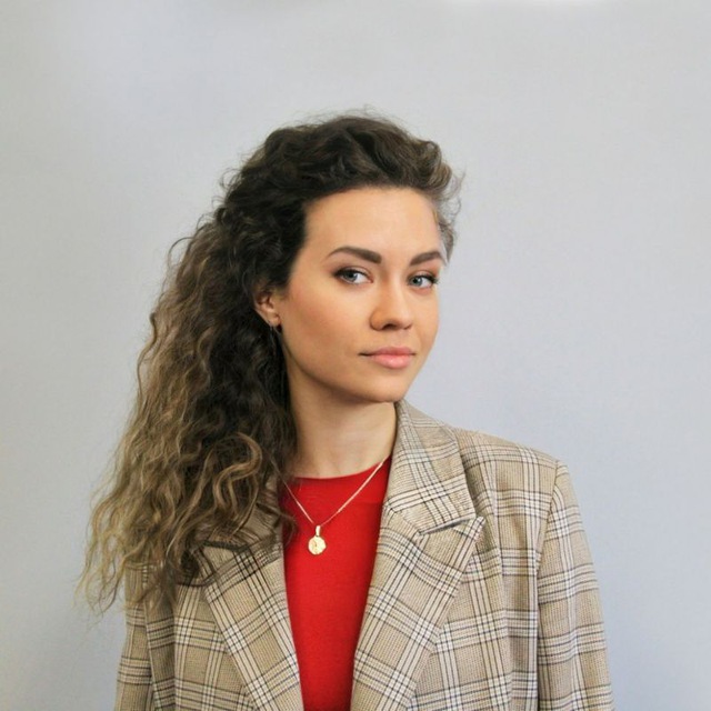 Власова Жанна