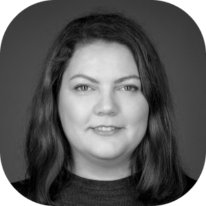 Марина Попова