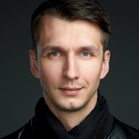 Петр Савинов