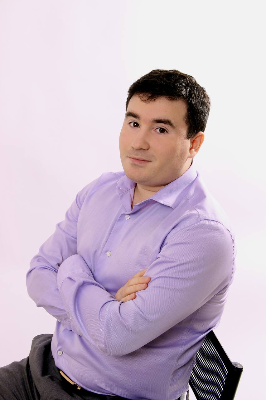 Стас Костарев