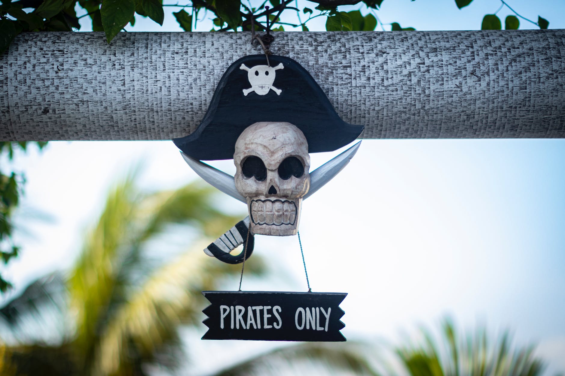 Госдума разрешила блокировать приложения с пиратским контентом