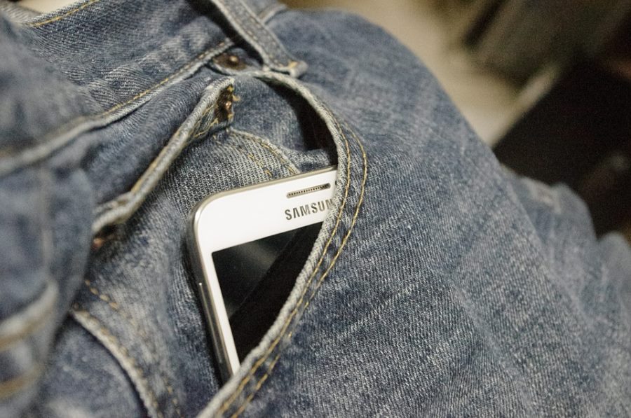 Samsung добавила на смартфоны неудаляемые приложения Яндекса