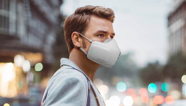 LG представила электронную маску для очистки воздуха PuriCare Wearable Air Purifier