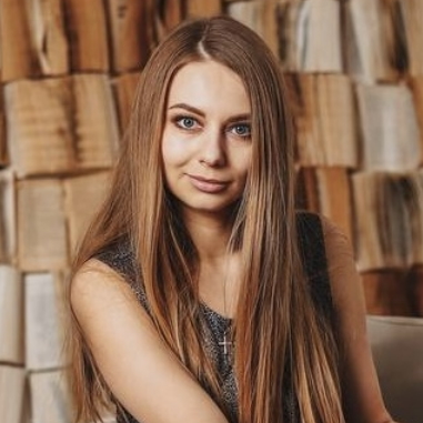 Анна Махмутова, Demis Group