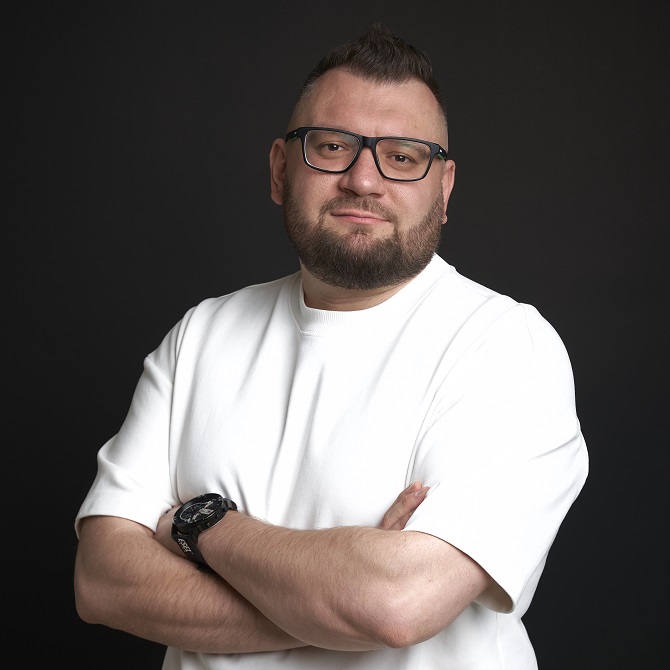 Head Promo, Владимир Назаров