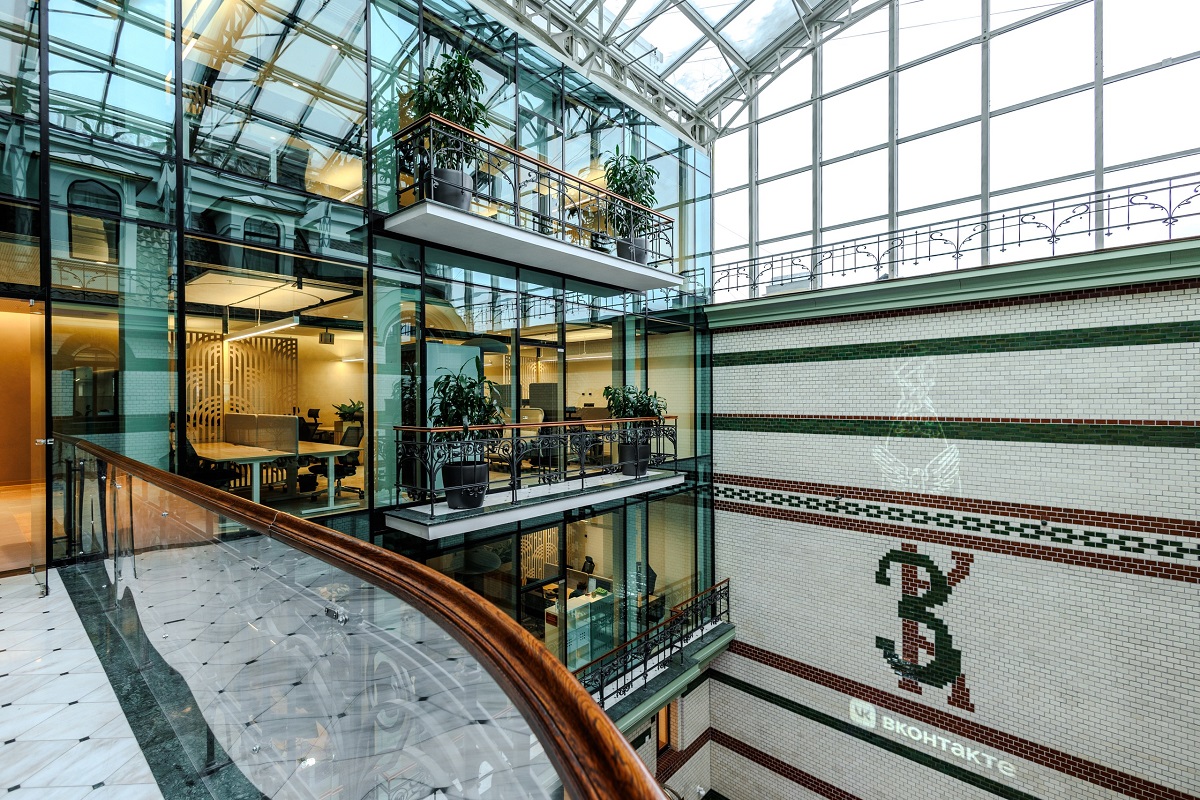 ВКонтакте в Доме Зингера ВКонтакте в Доме Зингера 1.jpg