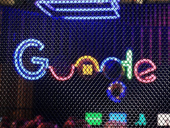 GoogleTA-605827098.jpg GoogleTA-605827098.jpg