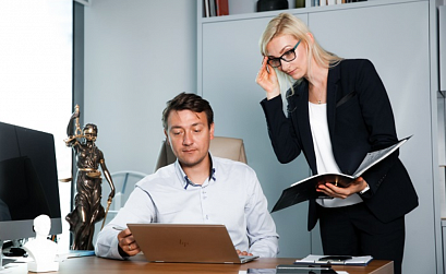 Кейс: как мы внедряли CRM для юридической компании и помогли увеличить число повторных обращений на 18%