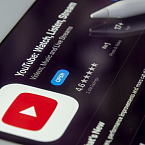Минцифры: «У нас по-прежнему нет планов закрывать YouTube»