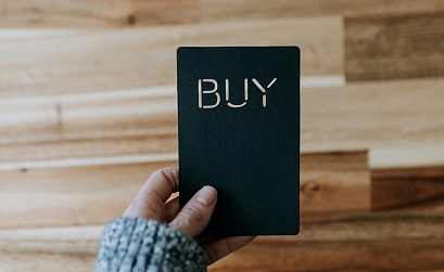 Слова, которые превращают текст в продажи: как работает лексика, которую выбирает бизнес
