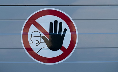 Роскомнадзор потребовал от операторов связи не ускорять YouTube